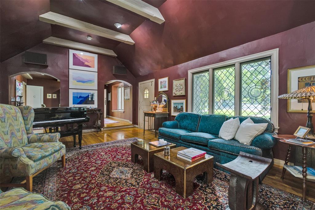 Country Club Estates - Residential