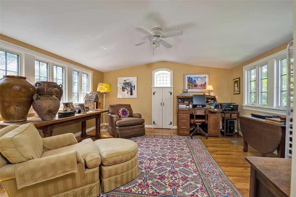 Country Club Estates - Residential