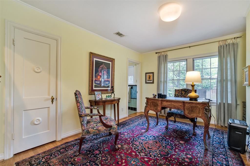 Country Club Estates - Residential