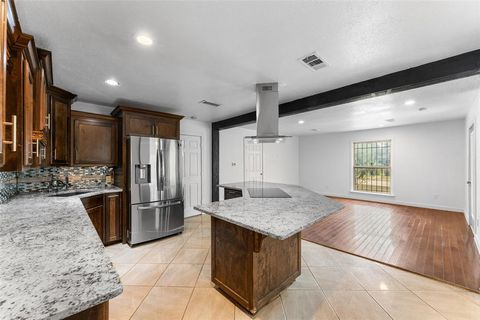 2749 Morgan Drive Dallas TX 75241