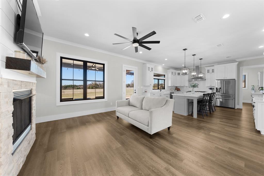 M&M RANCH - Residential