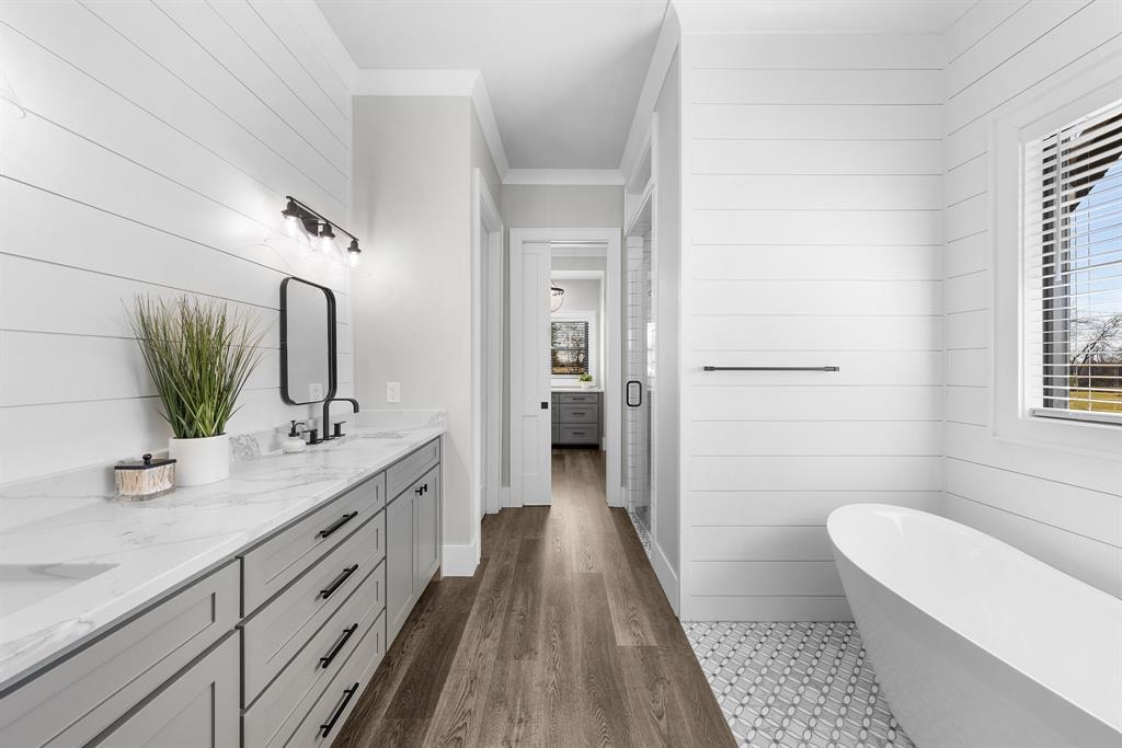 M&M RANCH - Residential