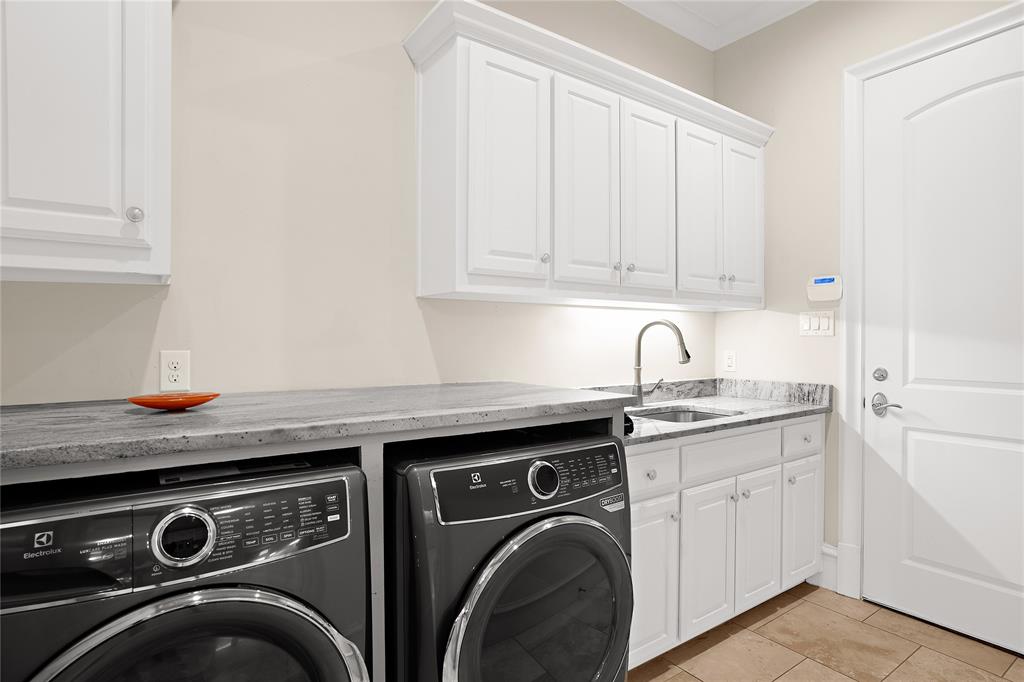 Adriatica Villa District - Residential