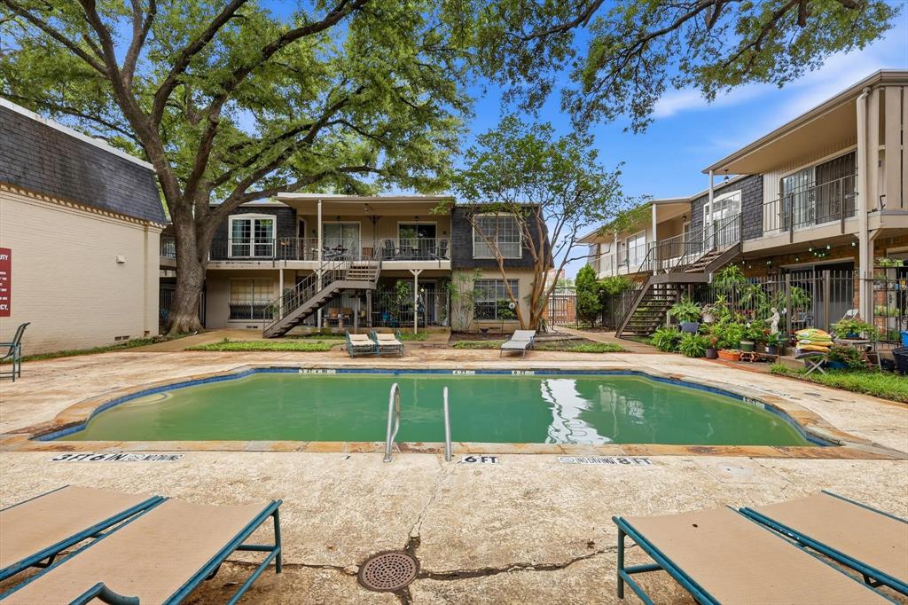 Towneoaks Terrace Condo - Residential
