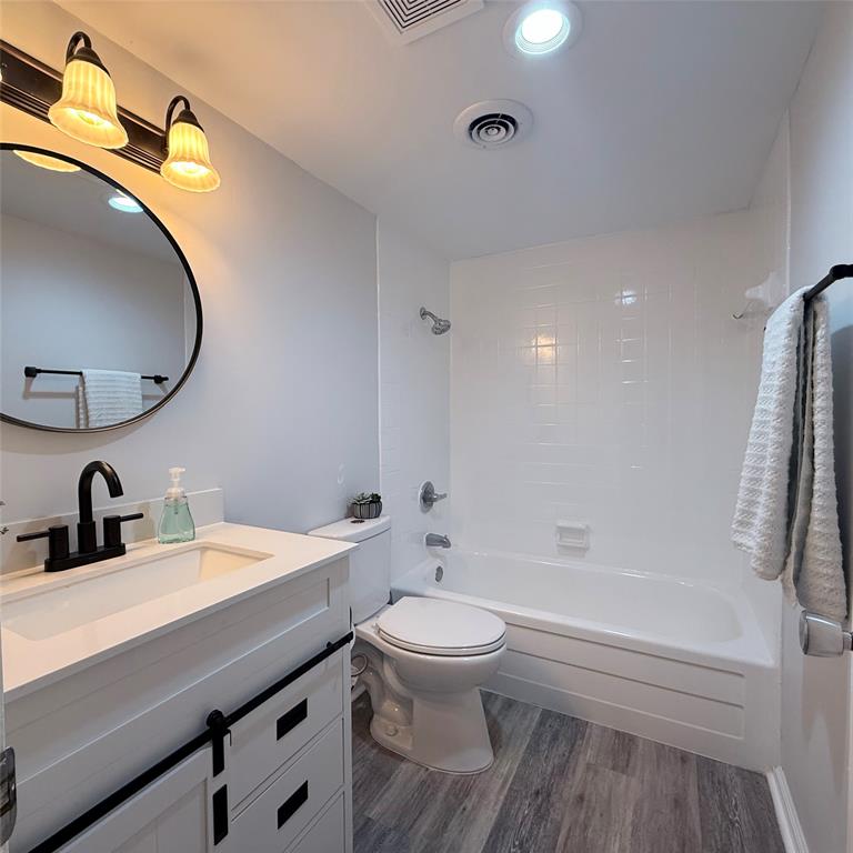 Towneoaks Terrace Condo - Residential