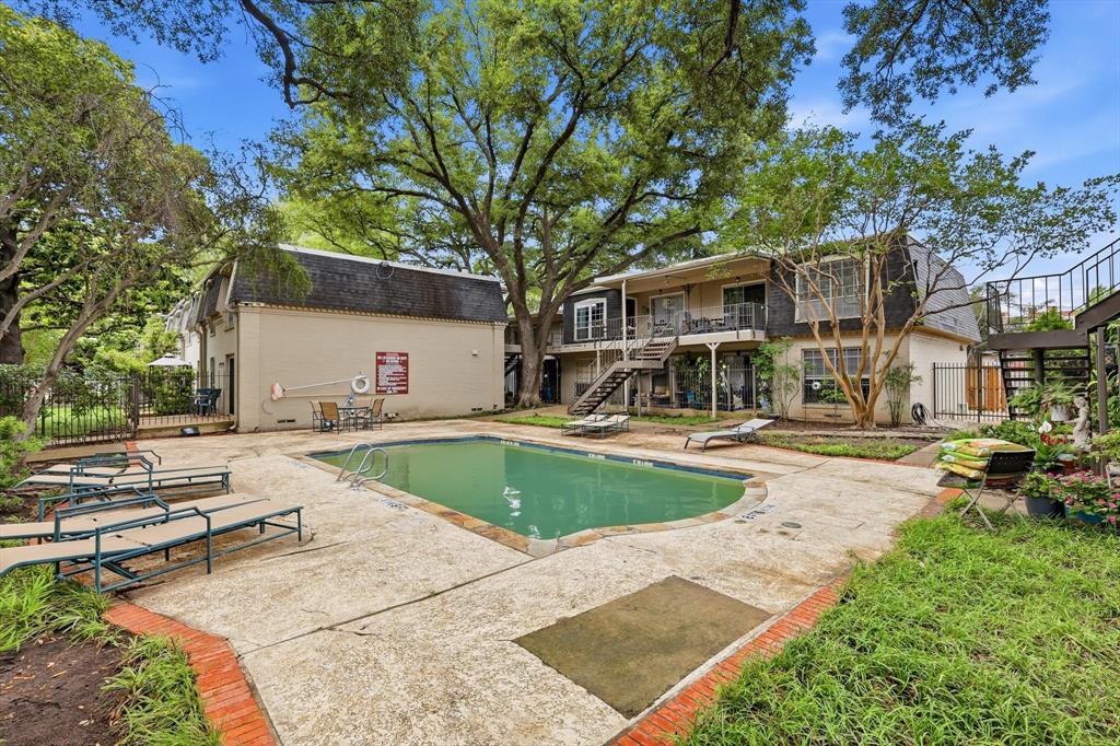 Towneoaks Terrace Condo - Residential