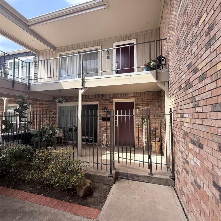 Towneoaks Terrace Condo - Residential