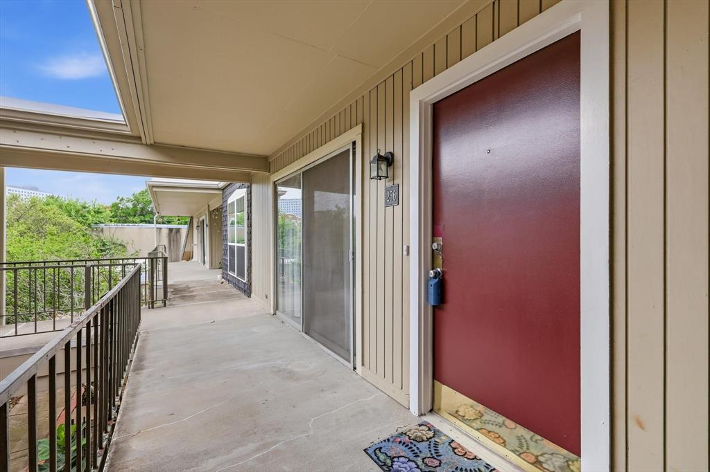 Towneoaks Terrace Condo - Residential