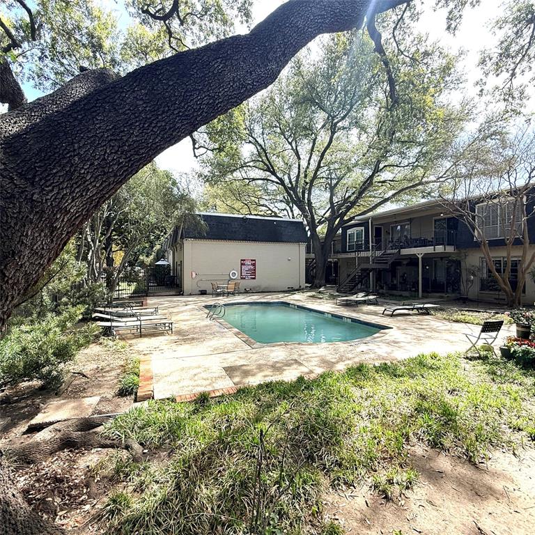 Towneoaks Terrace Condo - Residential