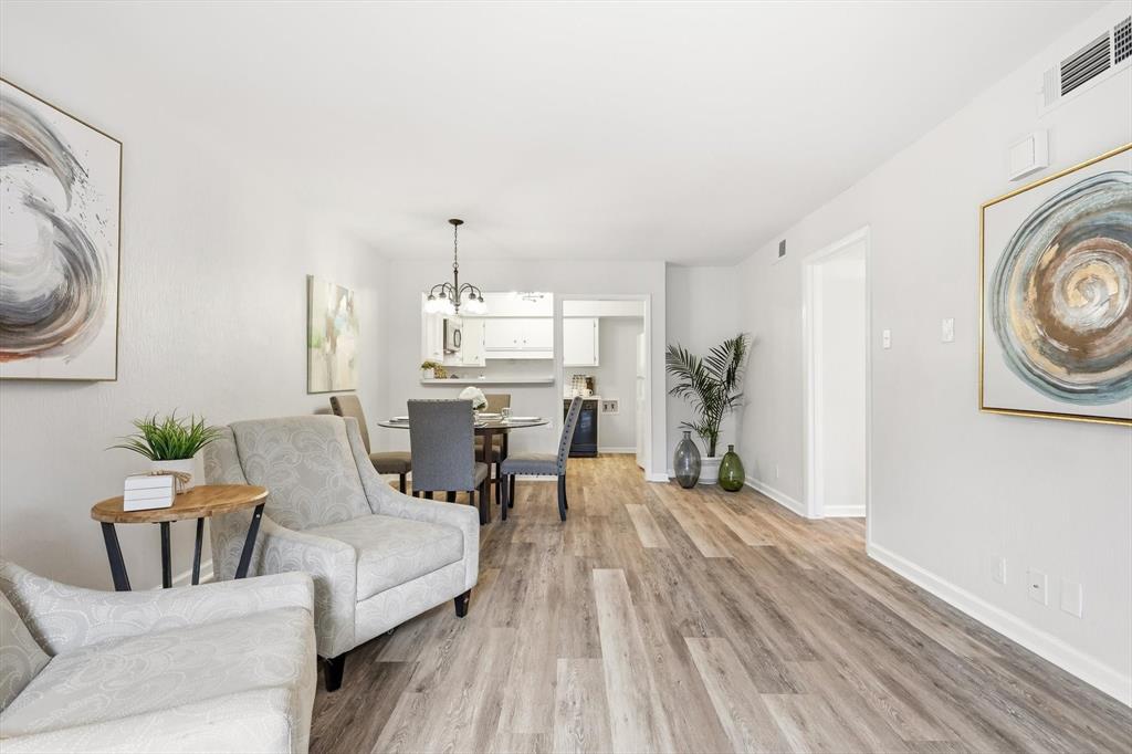 Towneoaks Terrace Condo - Residential