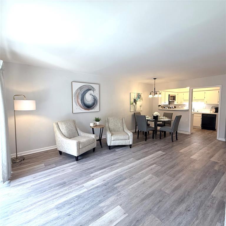 Towneoaks Terrace Condo - Residential