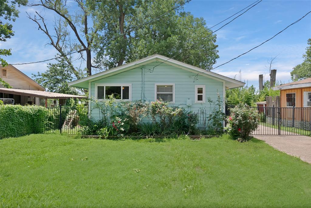 Lake Weatherford - Residential