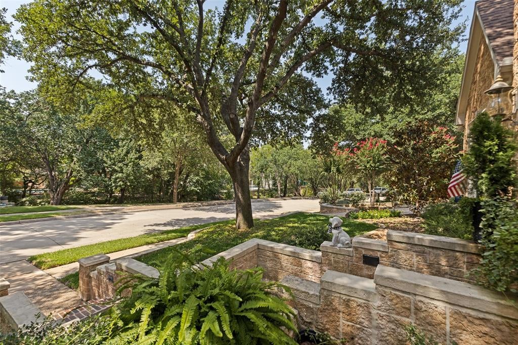 6433 Brandon Court