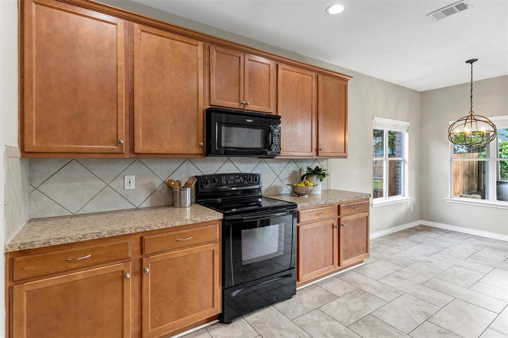 Fort Worth, Texas 76244, United States, 4 Bedrooms Bedrooms, ,3 BathroomsBathrooms,Residential,Pending,120568