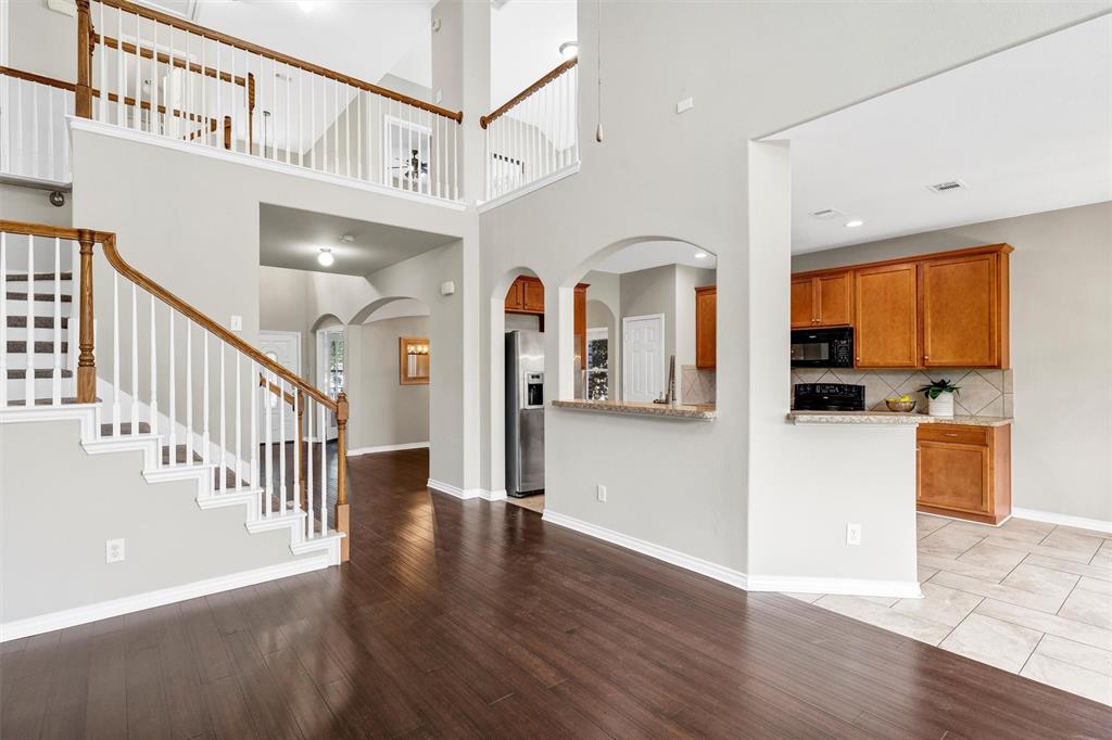 Fort Worth, Texas 76244, United States, 4 Bedrooms Bedrooms, ,3 BathroomsBathrooms,Residential,Pending,120568