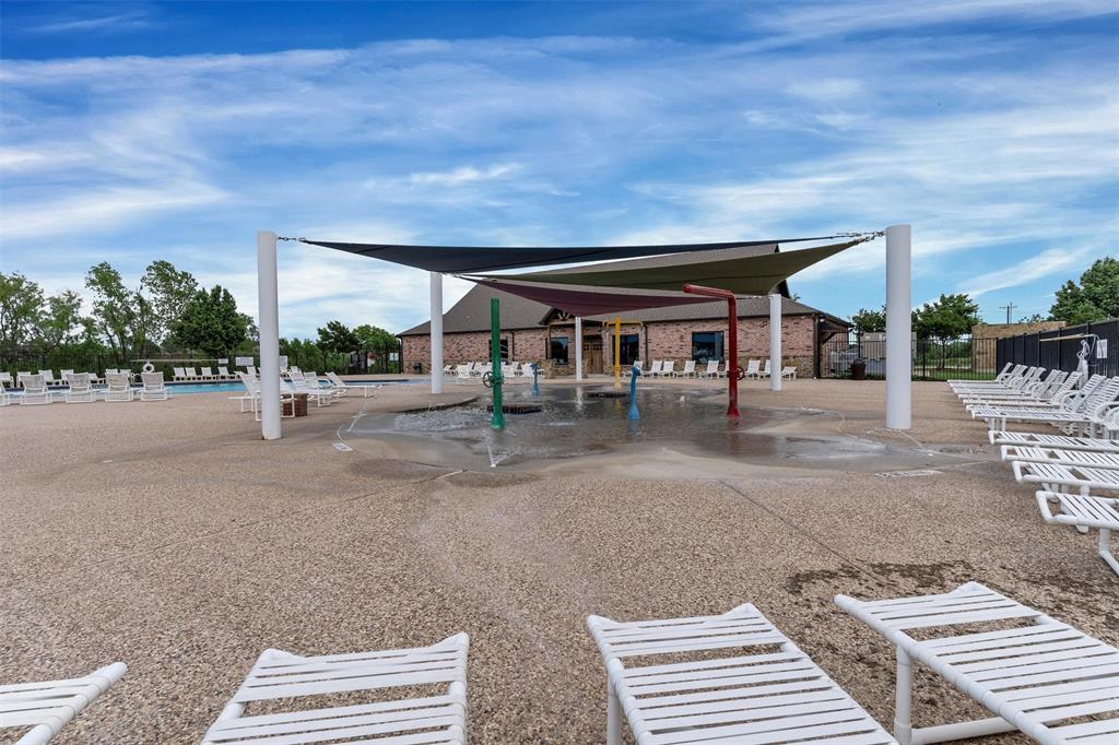 Fort Worth, Texas 76244, United States, 4 Bedrooms Bedrooms, ,3 BathroomsBathrooms,Residential,Pending,120568