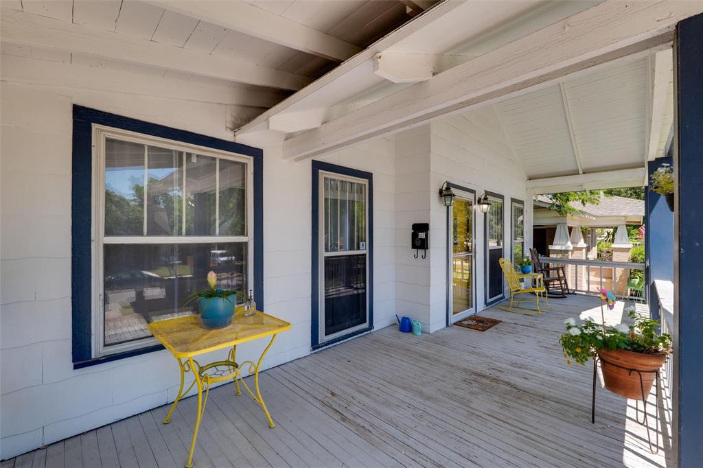 1716 Thomas Place