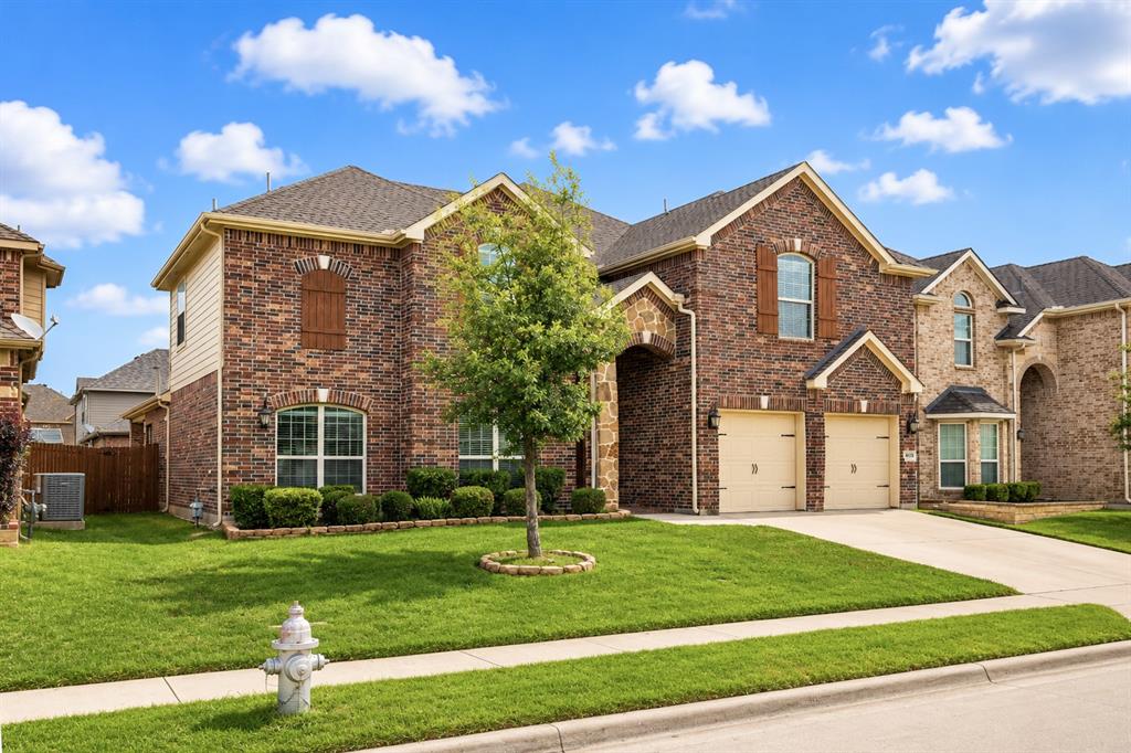 9828 Milkweed Lane