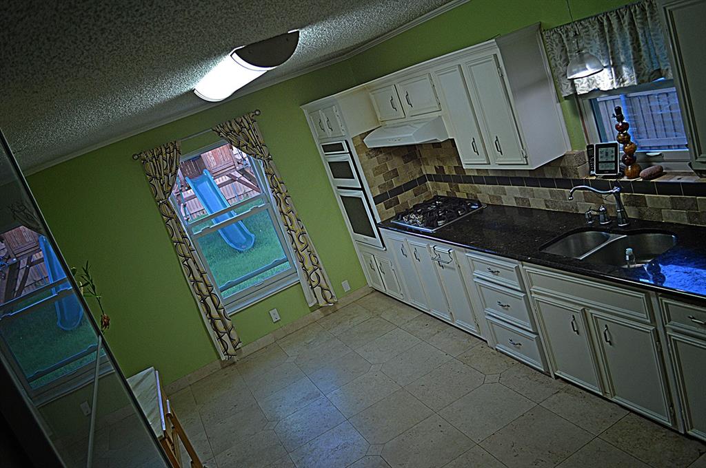 4802 W Mockingbird Lane
