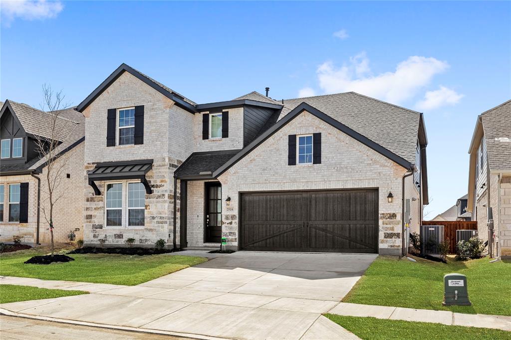 2516 Woodhall