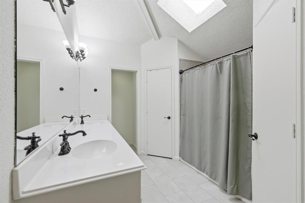 Lewisville Valley 5 - Residential