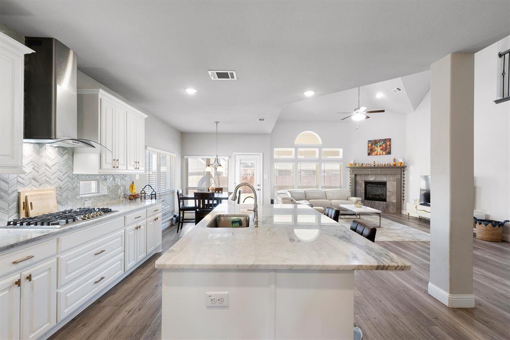 McKinney, Texas 75071, United States, 5 Bedrooms Bedrooms, ,4 BathroomsBathrooms,Residential,Active,151254