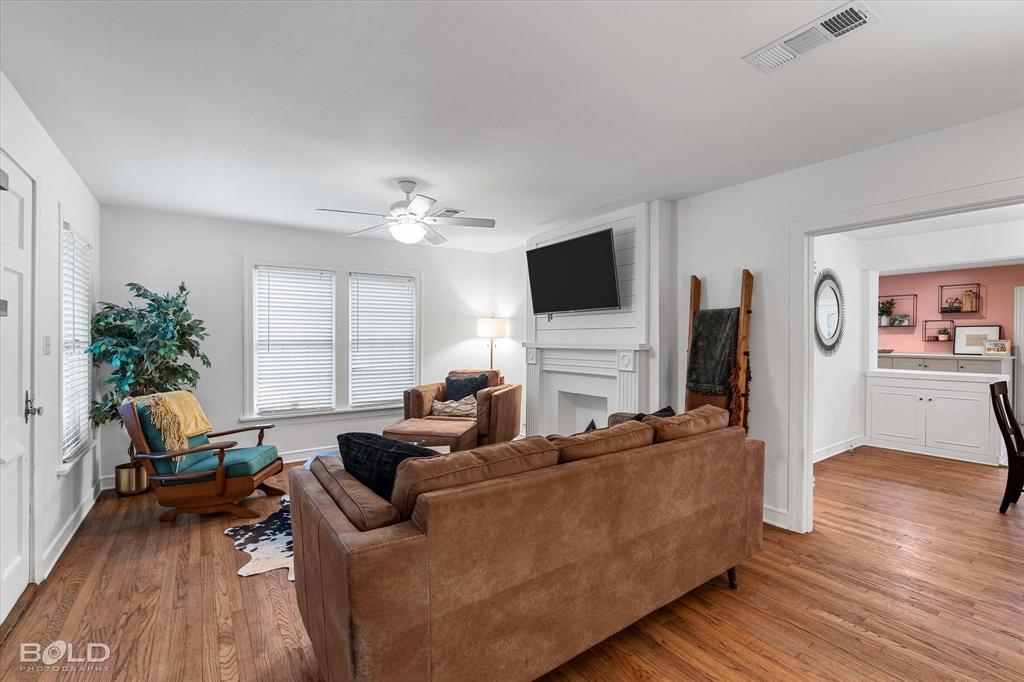 528 Slattery Boulevard