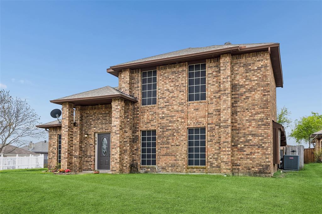 702 Cresent Drive