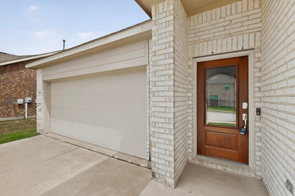 423 Pepperbark Avenue