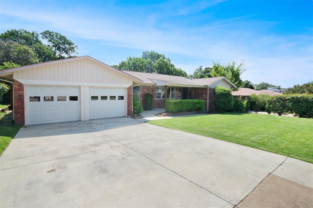 804 Lee Drive