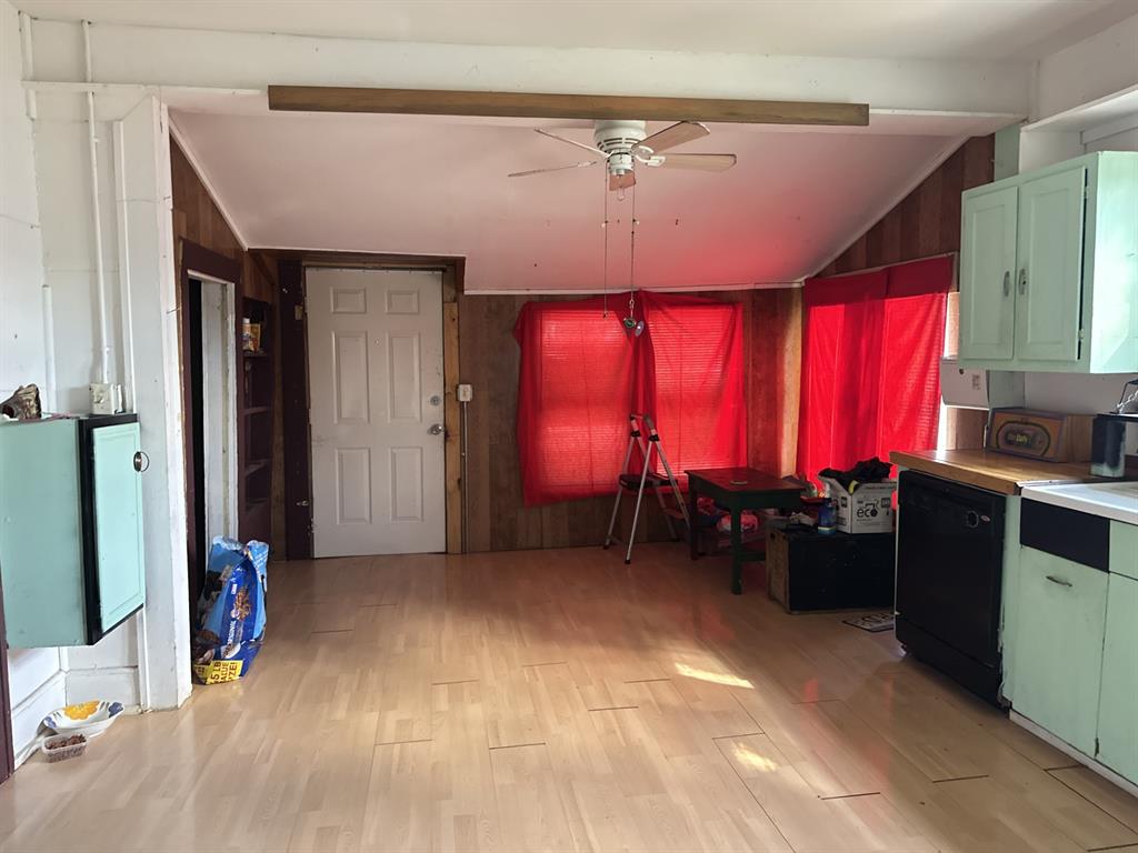 Orig Town Of Wolfe City - Residential