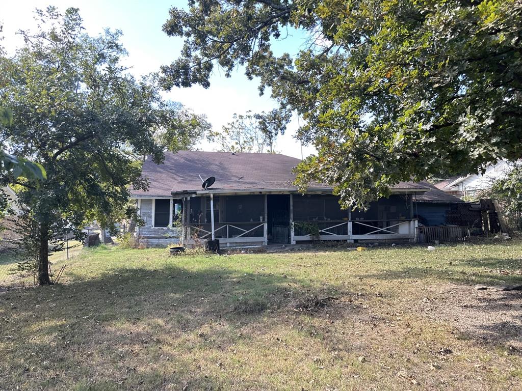 Orig Town Of Wolfe City - Residential