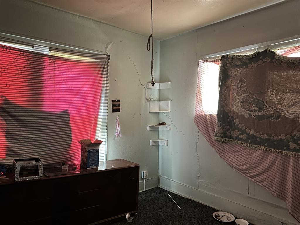 Orig Town Of Wolfe City - Residential