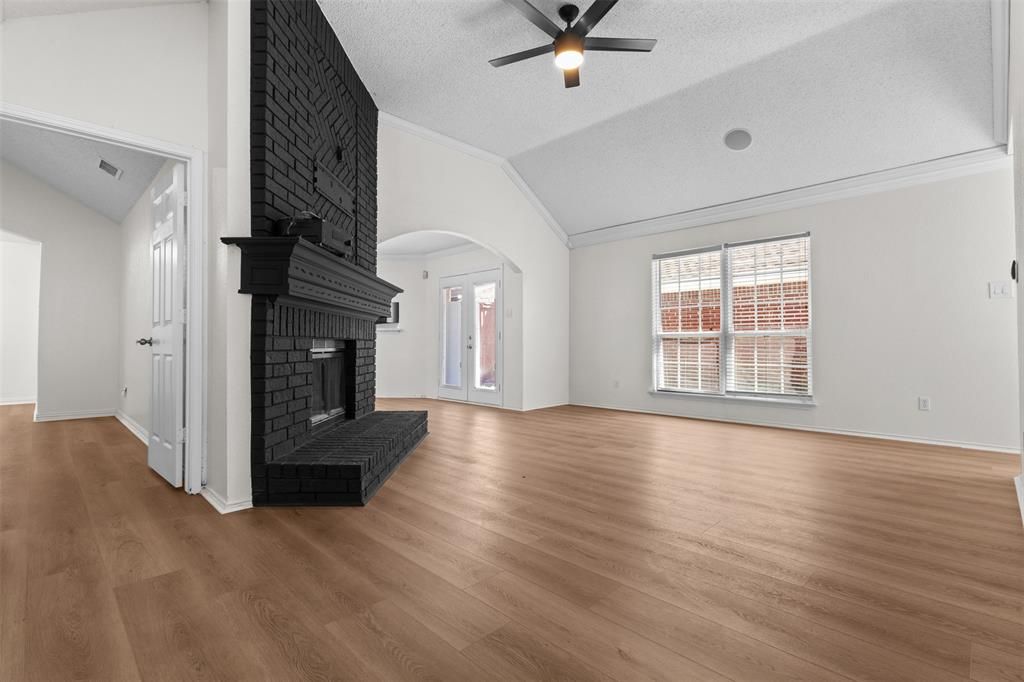 Photo of 1512 Liberty Lane, Mesquite, TX 75149 (MLS # 21194178)