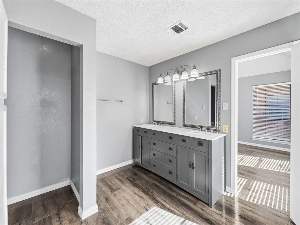 College Creek - Residential