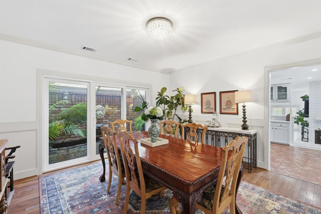 Photo of 14917 Oaks North Drive, Addison, TX 75254 (MLS # 21204568)