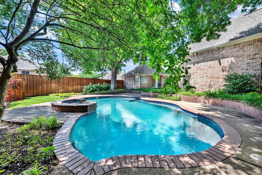 2513 Parkhurst Court
