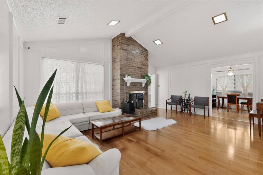 1604 Meadowgate Drive
