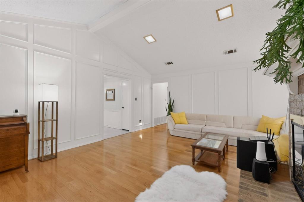 1604 Meadowgate Drive