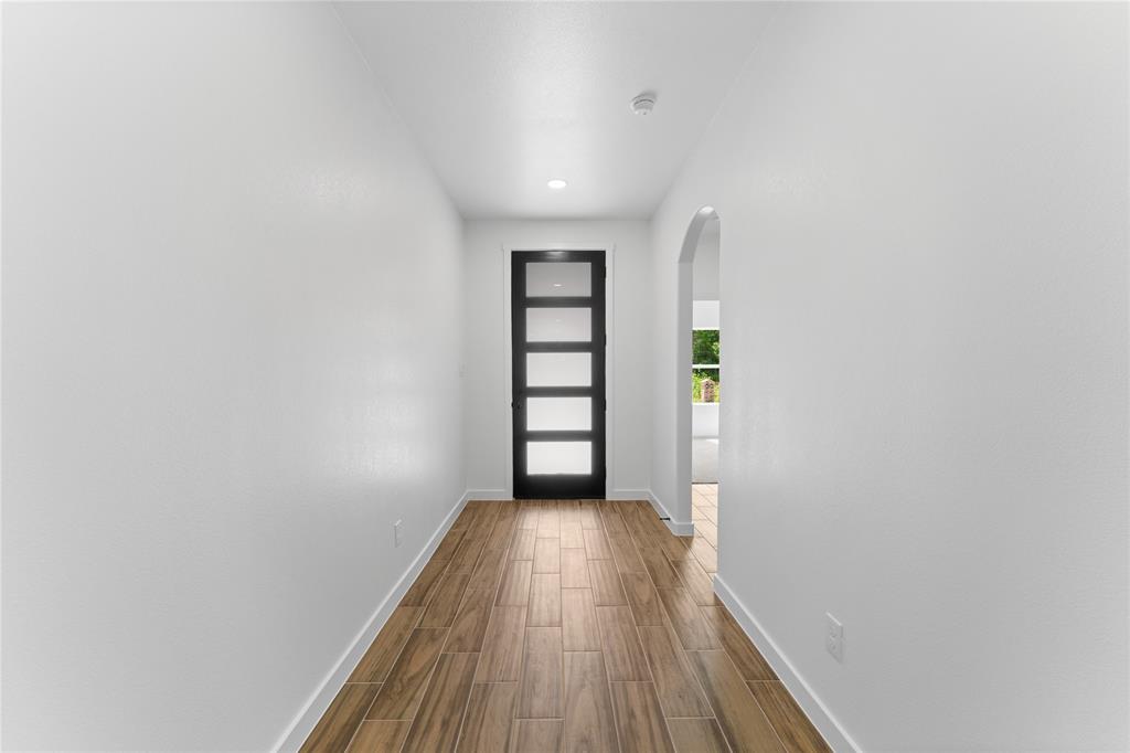 108 Lakeview Drive