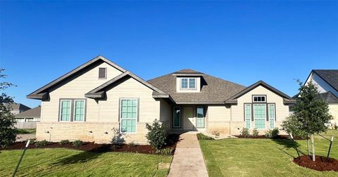 925 Northern Dancer Drive Hewitt TX 76643