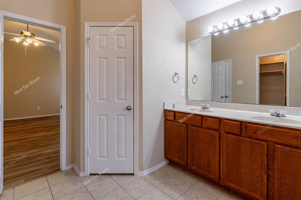 Mistletoe Hill Ph I & II - Residential