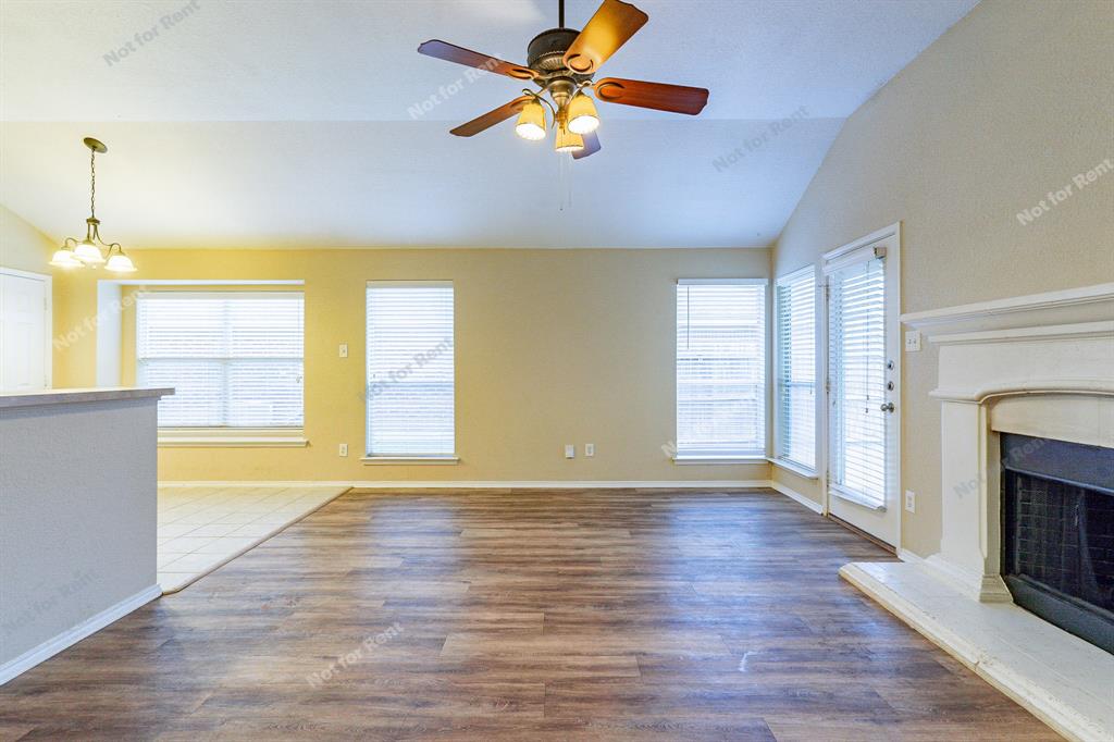 Mistletoe Hill Ph I & II - Residential