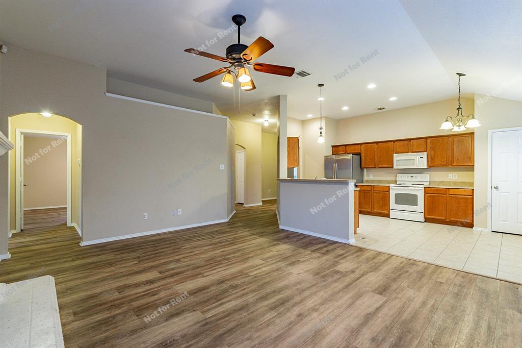 Mistletoe Hill Ph I & II - Residential