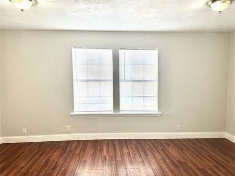 Tiny photo for 4517 Sherwood Drive, Mesquite, TX 75150 (MLS # 21197474)