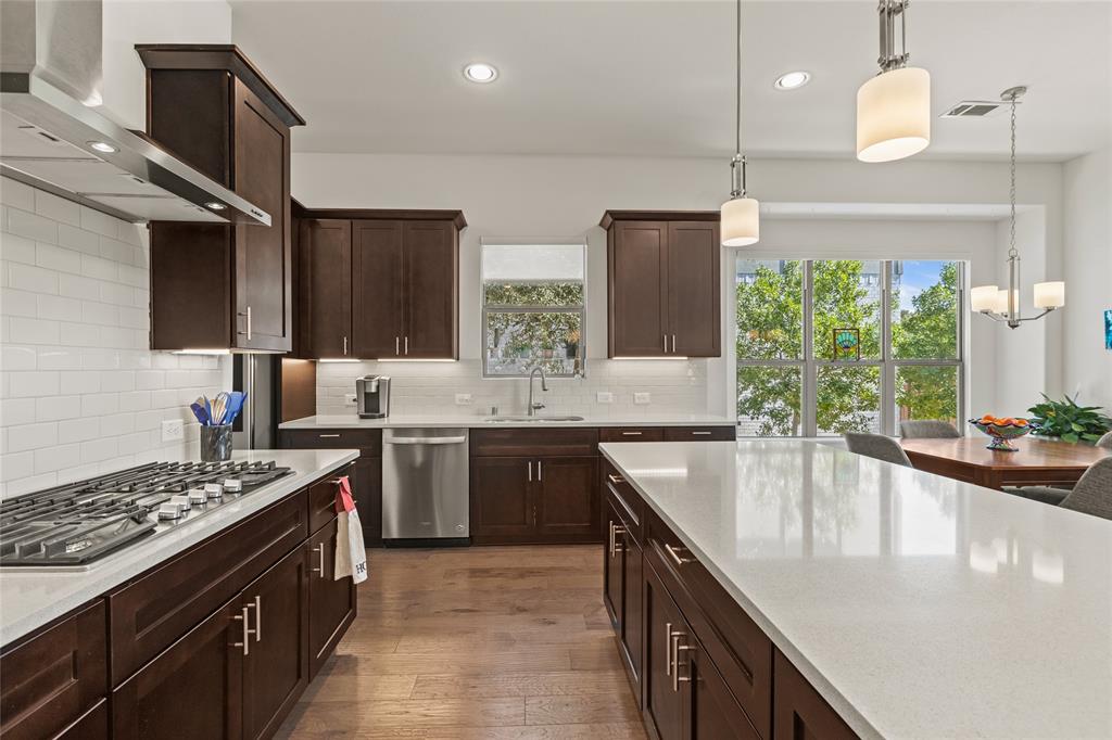 4828 Sunnybrook Drive
