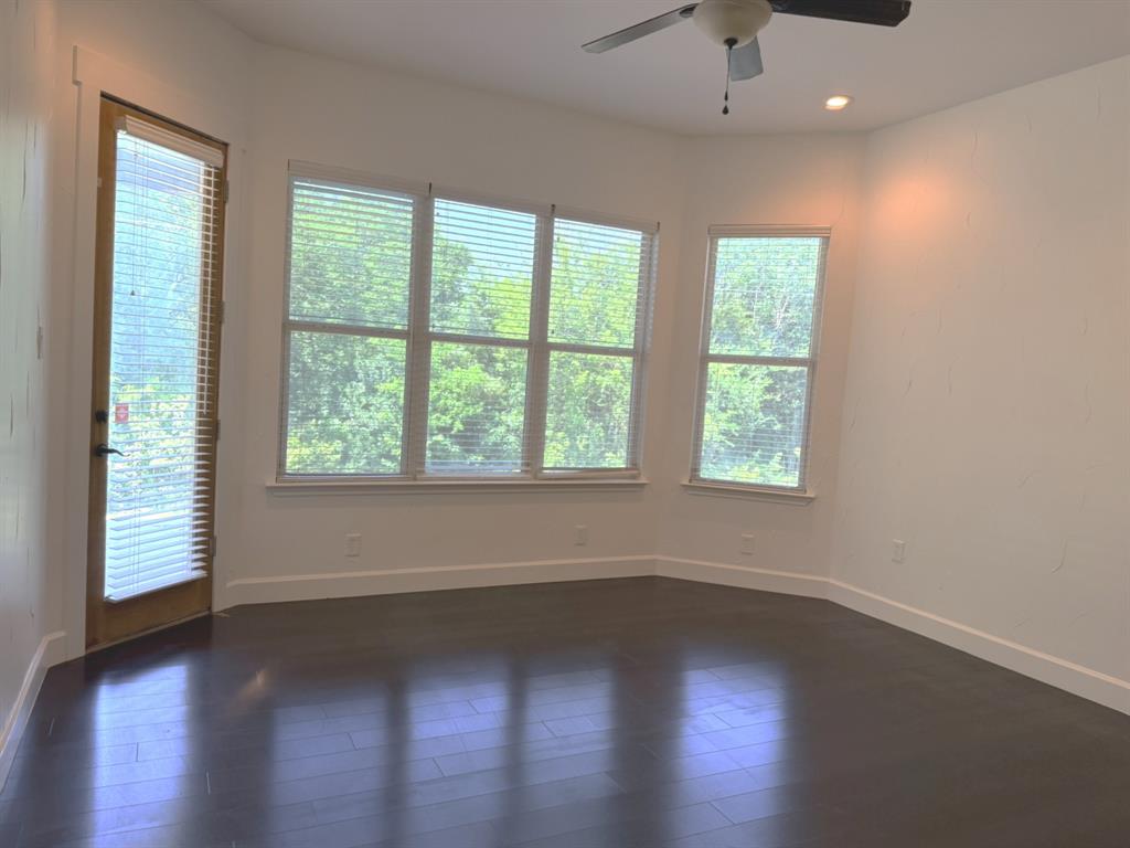 Twin Lakes Estate - Residential