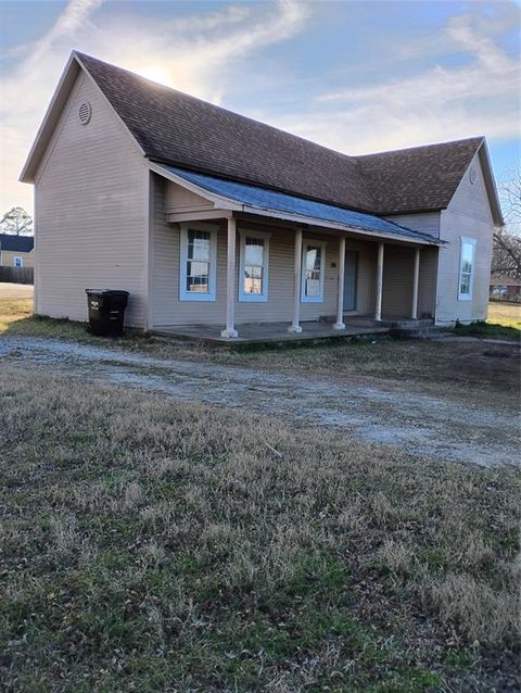 A home in Edgewood