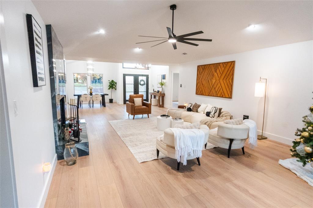 9648 Fallbrook Drive