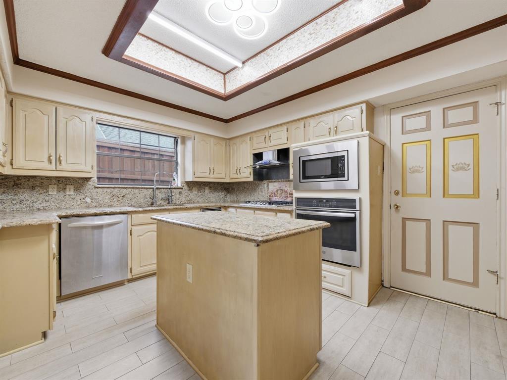 Woodbridge 03 - Residential